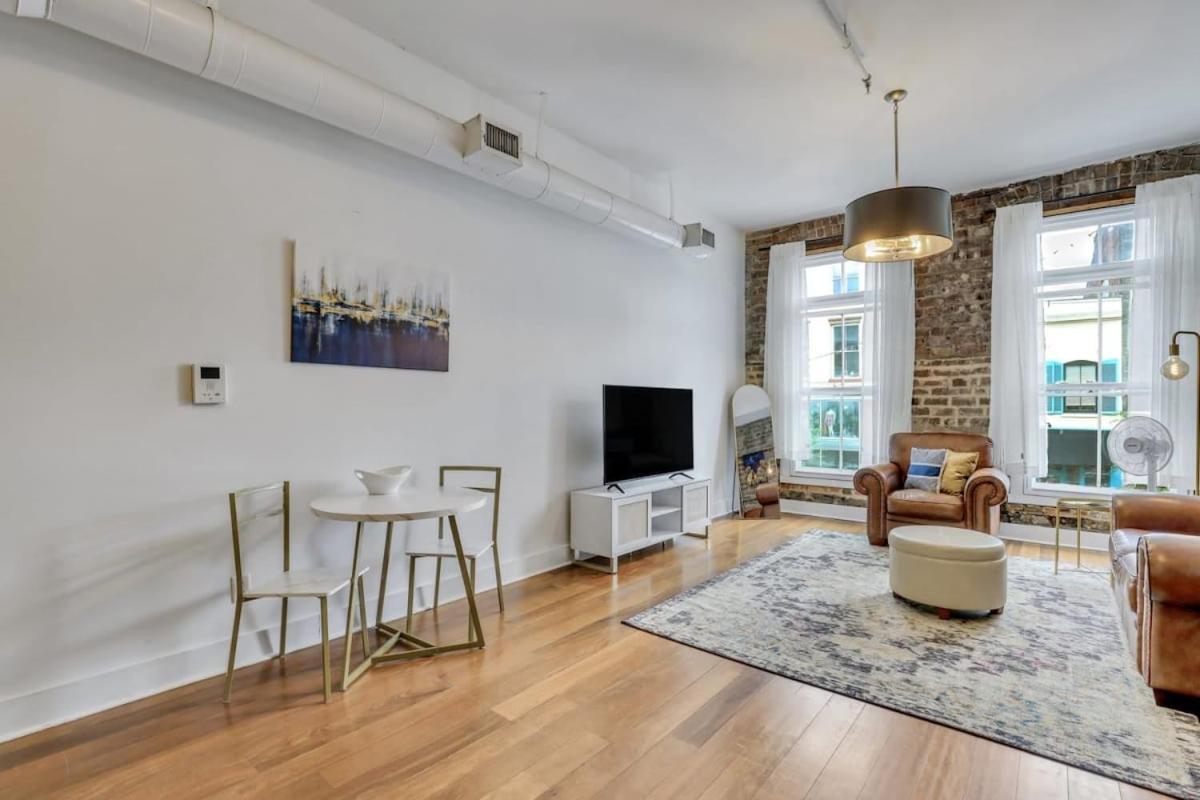 Lush Savannah Loft - Near Plant Riverside District Экстерьер фото