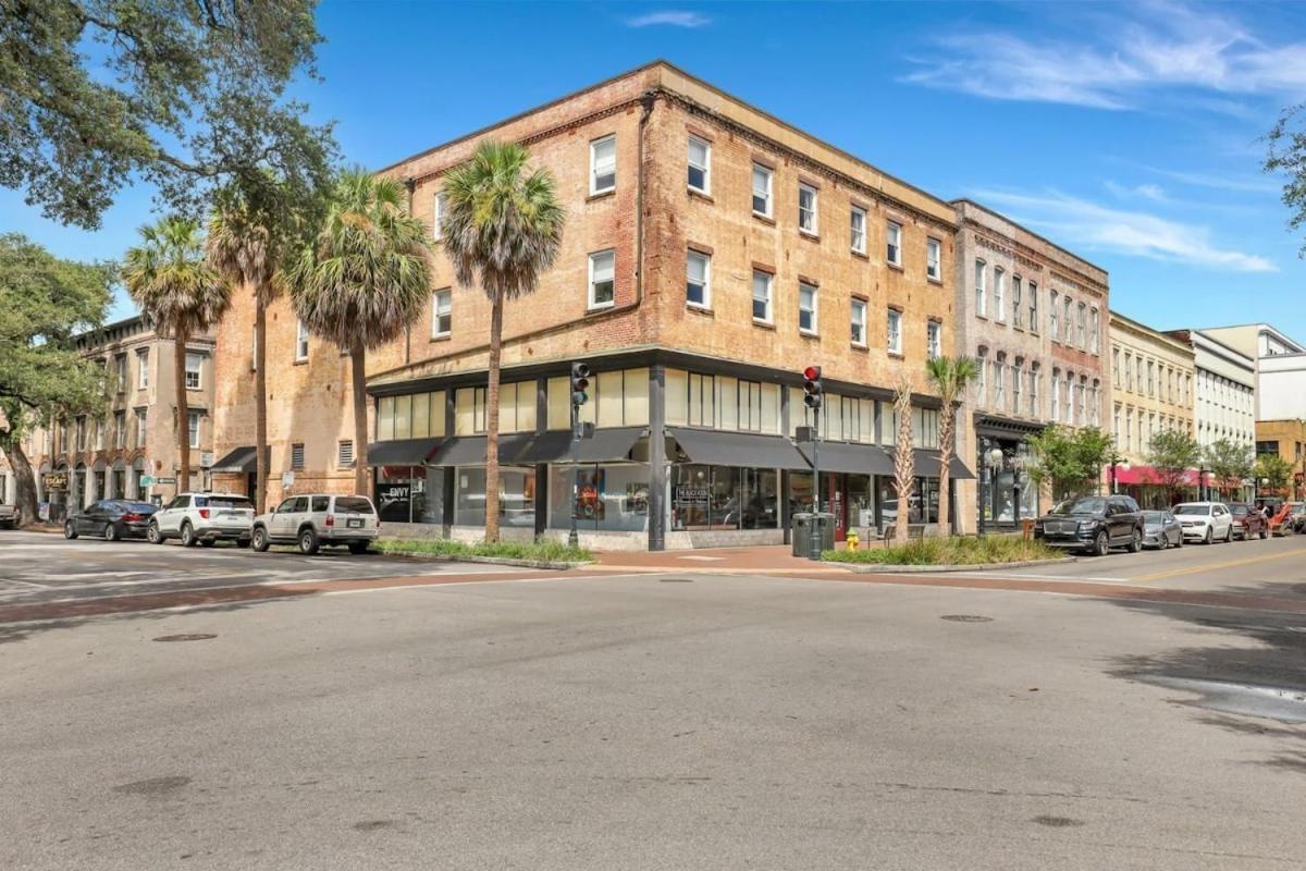 Lush Savannah Loft - Near Plant Riverside District Экстерьер фото